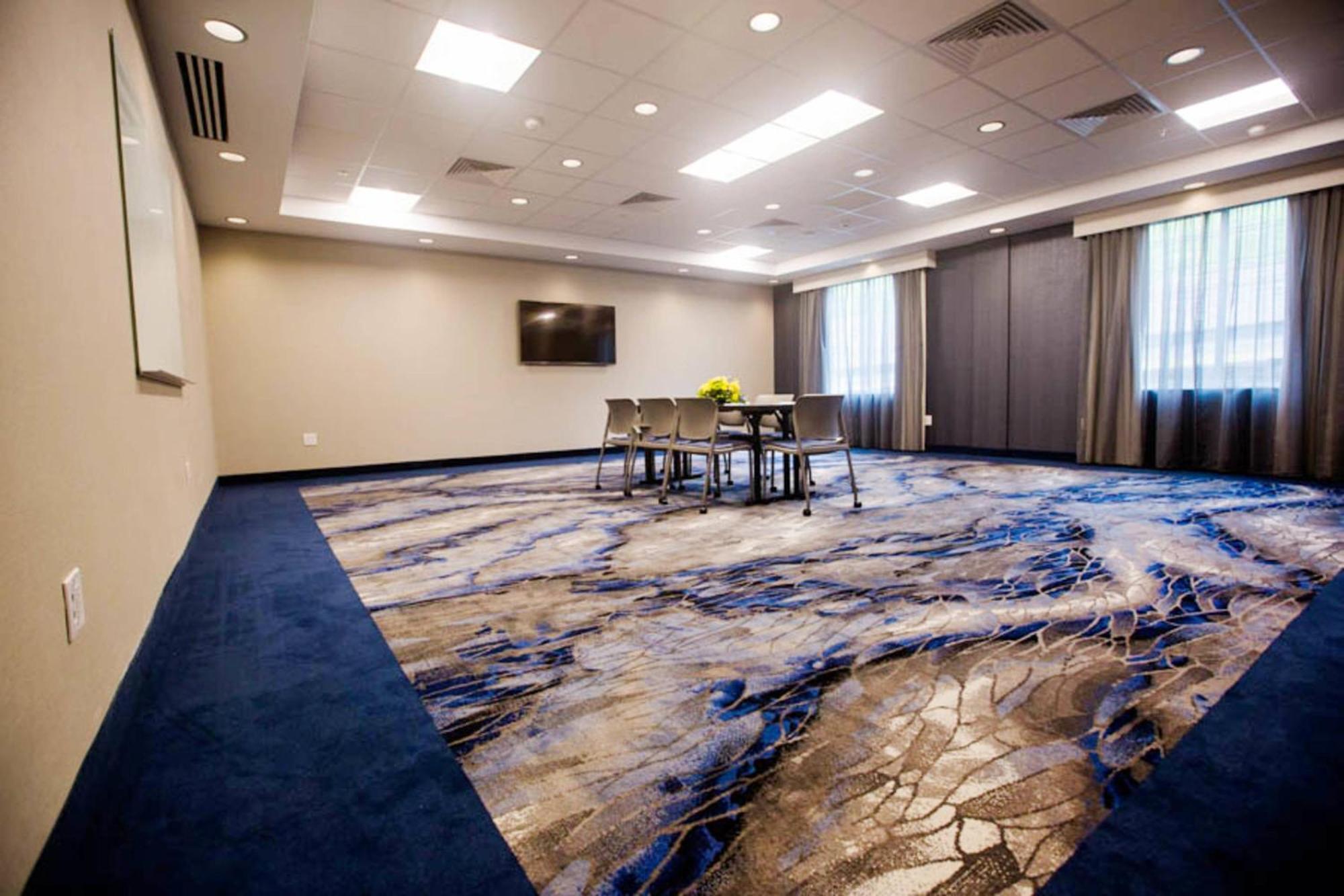 Fairfield Inn & Suites By Marriott Philadelphia Broomall/Newtown Square Экстерьер фото